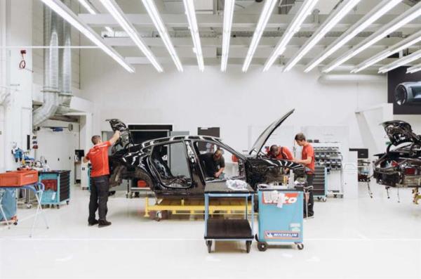 ต่างประเทศเผยภาพการผลิต  Porsche Mission E สปอร์ตพลังไฟฟ้าเต็มรูปแบบ