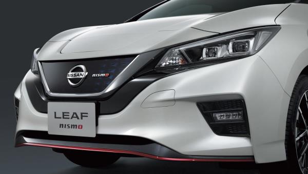 ดีไซน์ด้านหน้าของ Nissan Leaf NISMO 2018