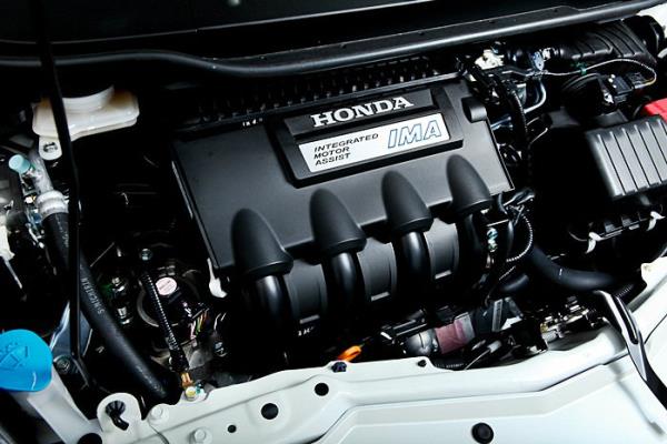 เครื่องยนต์ Honda Jazz Hybrid