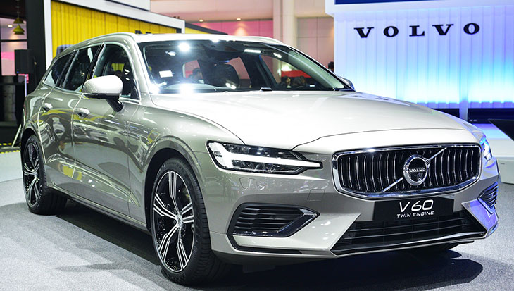 Volvo V60 T8 Twin Engine ปี 2020 เปิดราคางาม 2.29 ล้านบาท