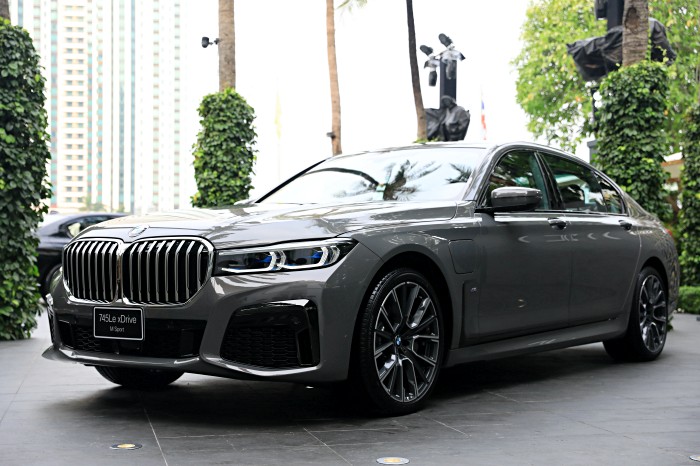 BMW Series 7 ปี 2020