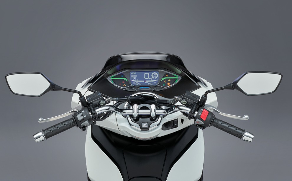 Honda PCX e:HEV 2021