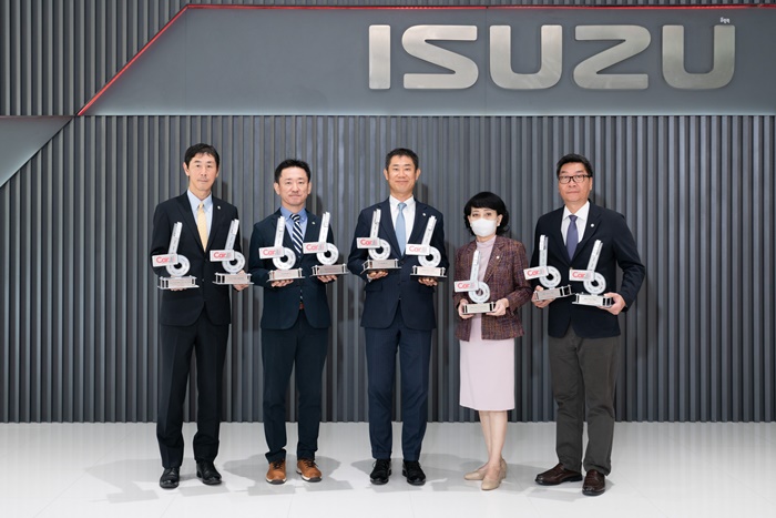 อีซูซุ รับ 9 รางวัลรถยอดเยี่ยมแห่งปี งาน “CAR OF THE YEAR 2024”