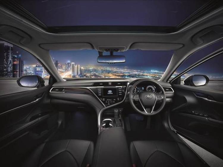 ภายในของ Toyota Camry 2019