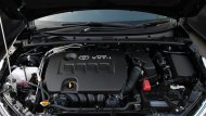 Toyota Corolla Altis 2018 ติดตั้งขุมพลังเครื่องยนต์เบนซิน Dual VVT-i 4 สูบ 16 วาล์ว รหัส 2ZR-FBE ขนาด 1.8 ลิตร ให้กำลังสูงสุด 141 แรงม้า ที่ 6,000 รอบ/นาที แรงบิดสูงสุด 177 นิวตัน-เมตร ที่ 4,000 รอบ/นาที  - 5