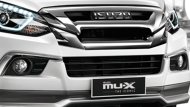 Isuzu MU-X  The Iconic 2018 หยุดทุกสายตากับดีไซน์ภายนอกสุดสปอร์ตพร้อมเส้นสายที่ถูกรังสรรให้มีความปราดเปรียวมากยิ่งขึ้นโดดเด่นด้วยสเกิร์ตแต่งด้านหน้าสีเทา-เมทัลลิก - 2