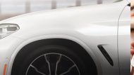 มุมมอง 3 มิติรอบทิศทาง แบบ 3D Surround View ช่วยให้คุณสามารถมองเห็นรถยนต์ BMW X3 2019 จากระยะไกลบน BMW Connected App เพื่อให้คุณมั่นใจรถยนต์ BMW X3 2019 ปลอดภัยจากการโจรกรรม - 11