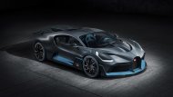 ตัวรถให้ความรู้สึกล้ำสมัยคล้ายๆ กับต้นแบบในโลกเสมือนอย่าง Bugatti Vision Gran Turismo Concept ในปี 2015  - 7