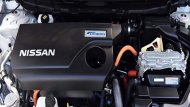 Nissan X-TRAIL มาพร้อมกับทางเลือกเครื่องยนต์ถึง 2 รูปแบบ ได้แก่เครื่องยนต์เบนซิน รหัส QR25DE ขนาด 2.5 ลิตร ให้กำลังสูงสุด 171 แรงม้า ส่วนในรุ่น New X-Trail Hybrid ติดตั้งเครื่องยนต์เบนซิน MR20DD Hybrid ขนาด 2.0 ลิตร ให้กำลังสูงสุด 144 แรงม้า - 7