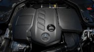 Mercedes Benz C-Class มาพร้อมขุมพลังเครื่องยนต์ดีเซล 4 สูบ แถวเรียง เทอร์โบ พร้อมอินเตอร์คูลเลอร์ ขนาด 2.0 ลิตร ให้กำลังสูงสุด 194 แรงม้า จับคู่กับระบบเกียร์อัตโนมัติ 9 สปีด พร้อมระบบเปลี่ยนเกียร์ที่พวงมาลัย Steering-Wheel Gearshift Paddles  - 3