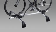 Bicycle Attachment (THULE) ชุดรางวางจักรยาน หมายเลขอะไหล่ : C807V4707B ราคาขาย (ไม่รวม VAT) 5,100 บาท *หากต้องการติดตั้งรางวางจักรยาน ต้องติดตั้งพร้อมกับรางสัมภาระบนหลังคา ชุดติดตั้งรางสัมภาระบนหลังคา ด้านคนขับ และด้านผู้โดยสาร - 13