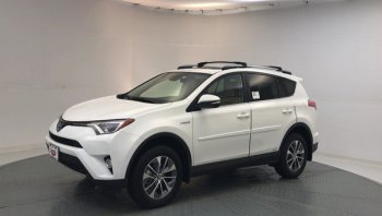 Toyota เผยโฉม Toyota RAV4 เพิ่มความเข้มด้วยระบบขับเคลื่อน 4 ล้อ