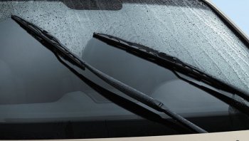 สาเหตุอะไรที่ทำให้ที่ปัดน้ำฝนมีเสียงดัง ใครรู้บ้าง ???