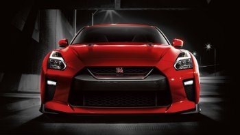 เปรียบเทียบ Ford Mustang 2018 กับ Nissan GT-R 2018