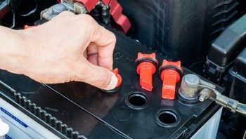 วิธีที่จะช่วยให้คุณยืดอายุแบตเตอรี่ ให้อยู่กับรถยนต์ นานกว่าเดิม