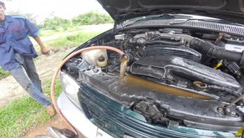 เคล็ดลับล้างหม้อน้ำรถยนต์ด้วยตนเอง