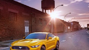 เฉลิมฉลองความสำเร็จ Ford Mustang ยอดผลิตสูงถึง 10 ล้านคัน