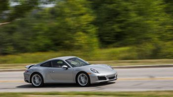 Porsche 911 Carrera 4S ซูเปอร์คาร์ที่ยังคงเอกลักษณ์ความคลาสสิกของ Carrera ที่ไม่เปลี่ยนแปลง