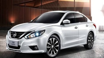 รีวิว Nissan Teana ยนตรกรรมระดับเฟิร์สคลาส ราคาเริ่มต้น 1.3 ล้าน