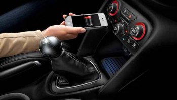 ชาร์จแบตมือถือในรถมีข้อเสียอะไรบ้างค่ะ