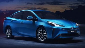 เปิดตัวแล้ว!!! กับ Toyota Prius AWD-i 2019 ที่มาพร้อมระบบขับเคลื่อน 4 ล้อ