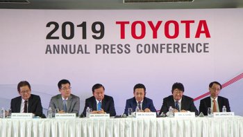 TOYOTA จัดแถลงยอดจำหน่ายรถยนต์ปีสุดพร้อมตั้งเป้าตลาดรวมในประเทศปี 62 ที่ 1 ล้านคัน