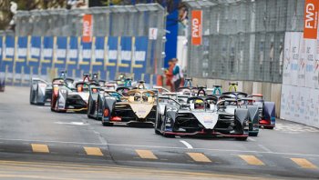 MICHELIN กรุยทางสู่การขับขี่ที่ยั่งยืนในยุคยานยนต์ไฟฟ้าผ่านการแข่งขัน Formula E