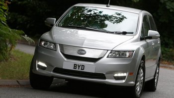BYD E6 ยนตรกรรมขับเคลื่อนด้วยพลังงานไฟฟ้า 100 เปอร์เซ็นต์