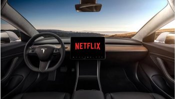 TESLA เอาใจคอบันเทิงแบบเต็มพิกัดด้วยการเพิ่ม Netflix และ Youtube ลงใน infotainment ของรถ