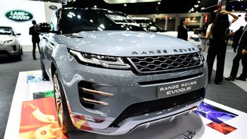 Range Rover Evoque 2020 เปิดตัว ราคาเริ่ม 3.999 ล้านบาท เปลี่ยนโฉมในรอบ 9 ปี