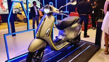 ส่อง Vespa Elettrica สกูตเตอร์ไฟฟ้า ในงาน Auto Expo 2020