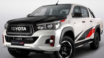 Toyota GR Hilux เตรียมทำตลาดแข่ง Ford Ranger Raptor