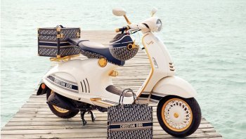 เปิดตัว Vespa 946 Christian Dior พรีเมี่ยมยิ่งกว่าเดิม