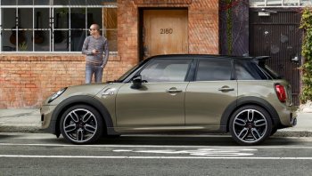 ราคา MINI Cooper 5 Door Hatch: ราคาและตารางผ่อน มินิ คูเปอร์ 5 ประตู ปี 2022