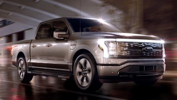 Ford F-150 Lightning 2022 กระบะฟูลไซซ์ขนาดใหญ่ยักษ์หัวใจรักโลก