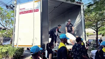 อีซูซุ เยียวยาลูกค้าน้ำท่วมภาคใต้ มอบส่วนลดอะไหล่-ค่าแรง 30% พร้อมส่งหน่วยรถโมบายล์ลุยช่วยชาวสงขลา