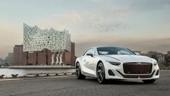 เบนท์ลีย์ มุ่งงานฝีมือดิจิทัล มอบตัวเลือก ‘Bespoke Animated Welcome Lamp’ ไฟต้อนรับแอนิเมชันออกแบบเฉพาะ ครั้งแรกในโลกยนตรกรรม