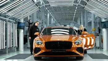 เบนท์ลีย์ มอเตอร์ส รายงานผลประกอบการ 2568 กำไรโตต่อเนื่อง พร้อมเดินหน้าผลิกโฉมโรงงานสู่ยุคพลังงานไฟฟ้า