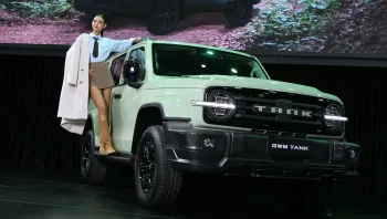 GWM เปิดตัว TANK 300 DIESEL Forest Phantom Limited Edition สีเขียวพร้อมชุดแต่งพิเศษราคา 1,349,000 บาท ลิมิเต็ด 300 คัน