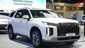 สงกรานต์นี้มีรถใหม่! ฮุนไดต่อโปรแรงกับแคมเปญ “Hyundai Double Thumbs Up Deal”  ลดสูงสุด 400,000 บาท พร้อมส่วนลดช่วยค่าน้ำมัน 30,000 บาท