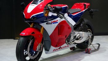 รถมอเตอร์ไซค์หนึ่งเดียวของโลก ในงาน มอเตอร์เอ็กซ์โปร์ 2016