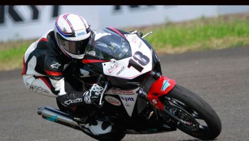 "สมเกียรติ" กดเวลาเร็วสุดรอบซ้อมโฮมเรซ เอเชีย โรด เรซซิง ที่ บุรีรัมย์