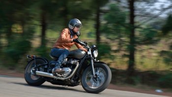 “ไทรอัมพ์ บอนเนวิลล์ บอบเบอร์” สวยงาม ดุดัน  คลาสสิกฉบับบอนเนวิลล์