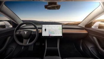 ความฝันเป็นจริง Elon Musk ส่งมอบ Tesla Model 3 ชุดแรก 30 คันให้ลูกค้าแล้ว