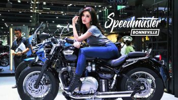 ส่อง “ไทรอัมพ์ เกิรล์” พร้อมชมบูธ “ไทรอัมพ์ มอเตอร์ไซเคิลส์” ในงานมอเตอร์เอ็กซ์โป 2017