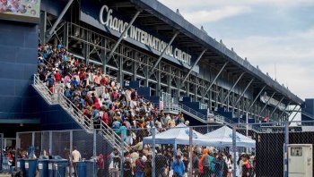 แฟนโมโตจีพีเตรียมกรี๊ด!! นักแข่งระดับโลกถึงไทย วางคิวไหว้พระวัดอรุณฯพร้อมเข้าพบ "บิ๊กตู่" ที่ทำเนียบก่อนร่วมทดสอบรถใน "วินเทอร์เทสต์" ที่บุรีรัมย์