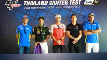 “บิ๊กตู่” มั่นใจ “โมโตจีพีไทยแลนด์” ช่วยยกระดับความสัมพันธ์ระหว่างประเทศ เปิดทำเนียบต้อนรับ 5 นักแข่งดัง พร้อมมอบพระให้เป็นที่ระลึก แย้มหากมีเวลาจะเดินทางไปชมที่สนามฯ