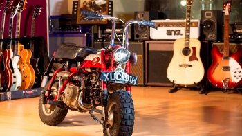 มอเตอร์ไซค์ "Honda Monkey" ของ จอห์น เลนนอน ทุบสถิติประมูล