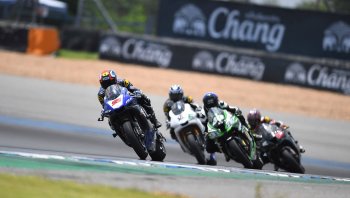 “ฐิติพงศ์-อนุชา” นำทัพนักบิดลงซ้อม พีทีที บีอาร์ไอซี ซูเปอร์ไบค์ ก่อนดวลสนามแรกสุดสัปดาห์นี้