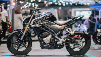 มอเตอร์ไซค์ CFMOTO ลุยส่งมอบรถ 250 NK ลงสู่ตลาดส่งท้ายปี!